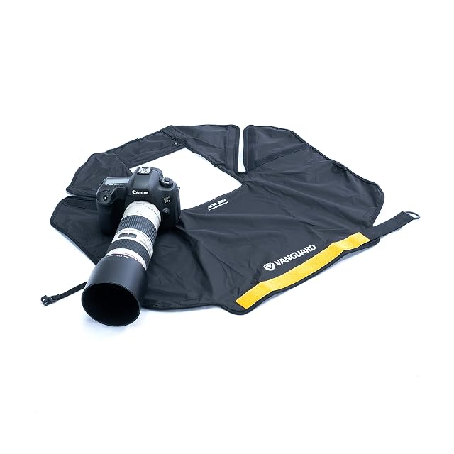 Funda para la lluvia Vanguard Alta RCM sobre una réflex con un objetivo 70-200 mm