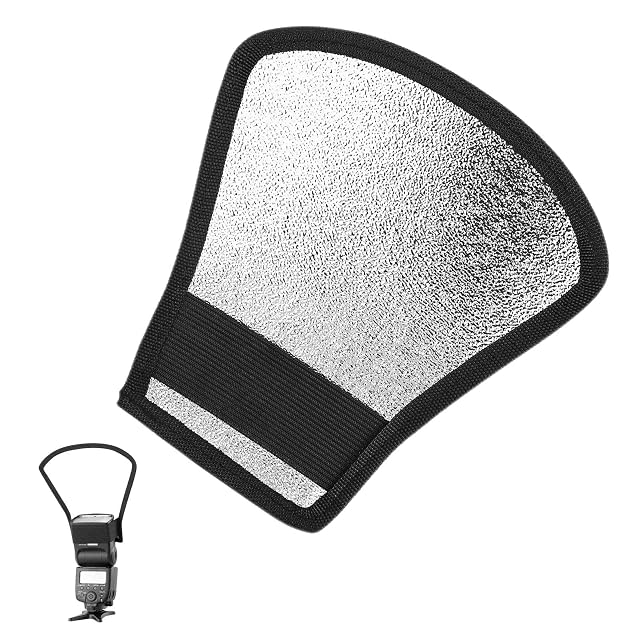 Difusor softbox para flash ANYUANKW con su panel reflector plateado y blanco desplegado