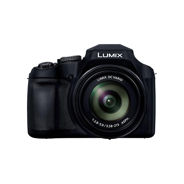 Cámara bridge Panasonic Lumix DC-FZ82D negra con su largo zoom fijo extendido