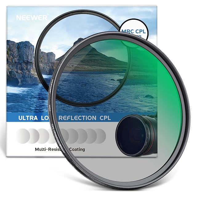 Filtro CPL NEEWER de 67 mm mostrando su aro giratorio moleteado y su estuche