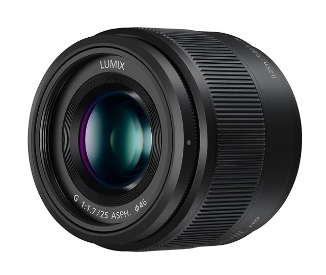 Objetivo fijo Panasonic Lumix G 25mm F1.7 negro, un barril corto con un anillo de enfoque estrecho