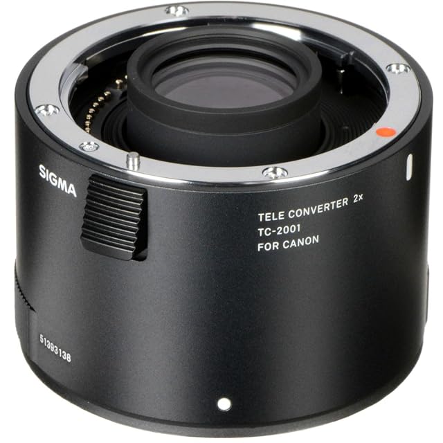 Teleconvertidor Sigma TC-2001 2× con su montura Canon EF